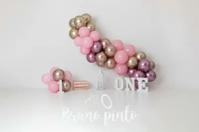 Branco e Rosa Gold